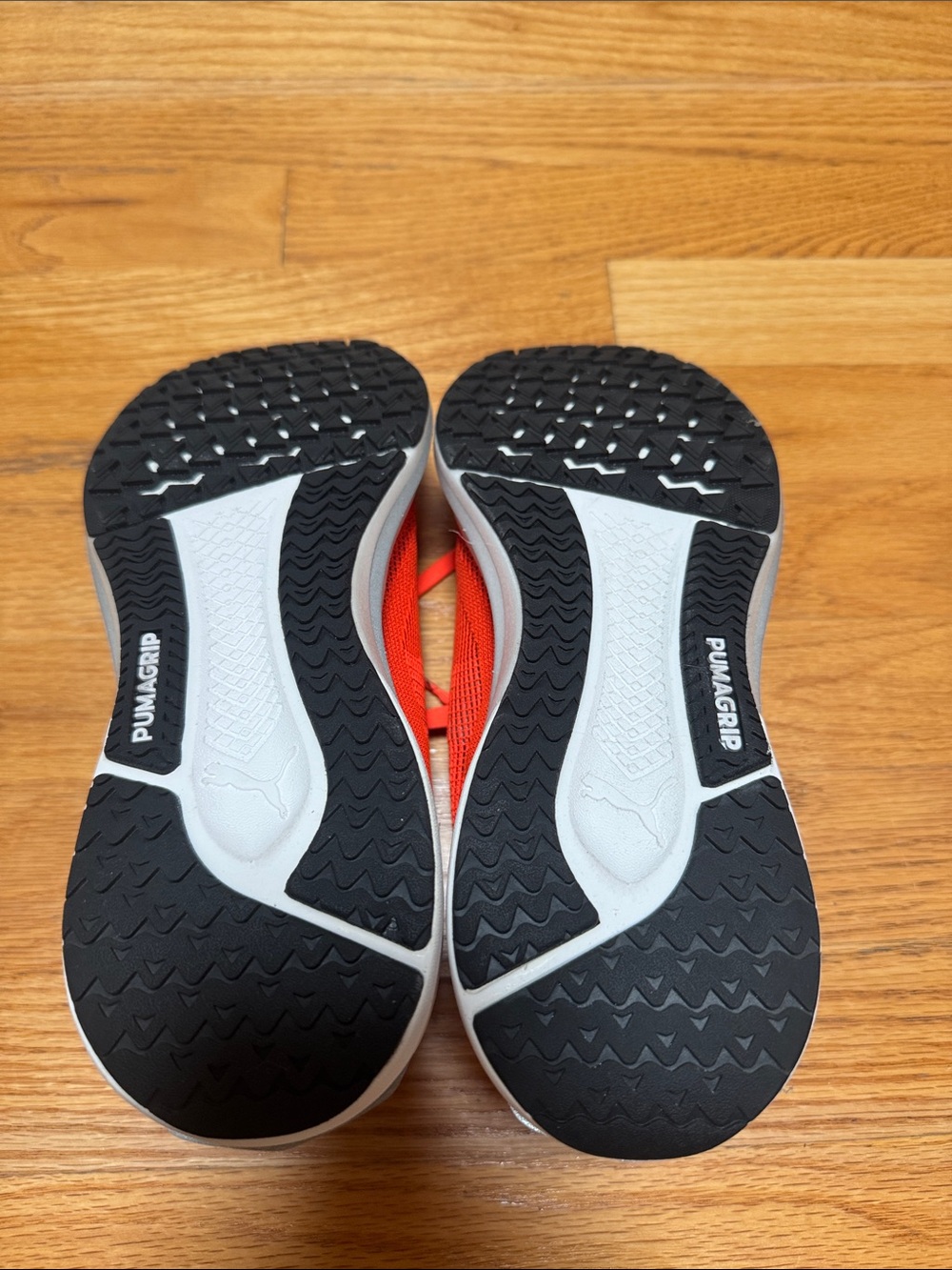 NEW PUMA Velocity Nitro Running Shoe in Lava Blast womens size 8.5 - Picture 4 of 5